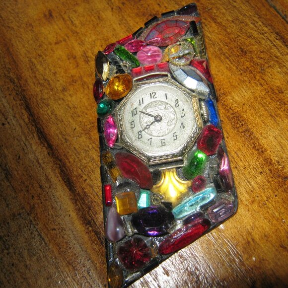 Artisan Vintage on of a kind Pin - Picture 2 of 3